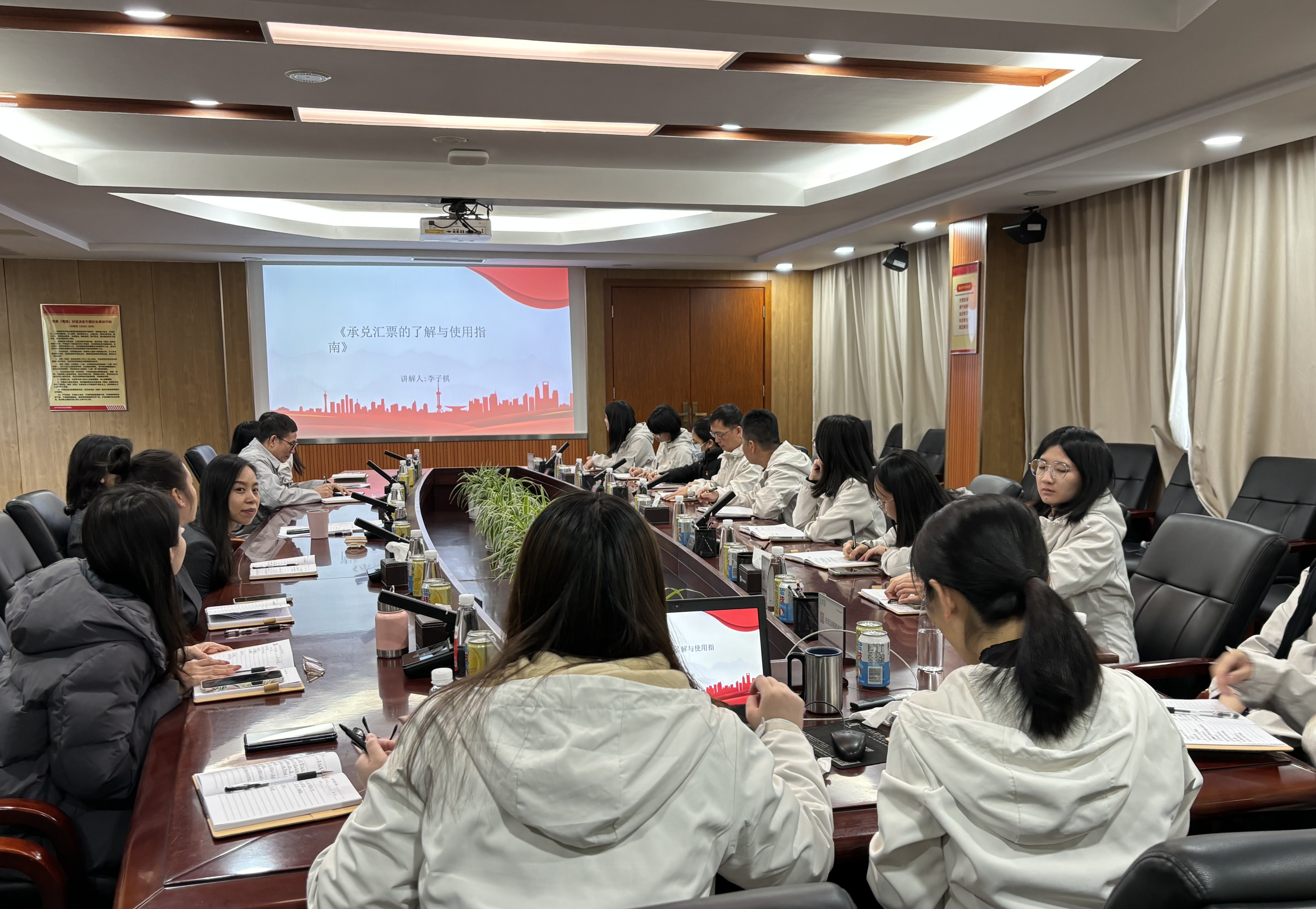 全面提升党员素养，，，，，，，，打造进建型党支部——总厂第八党支部发展党员幼讲堂活动